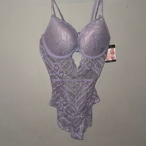 Elegant Lace Bodysuit in Lavender